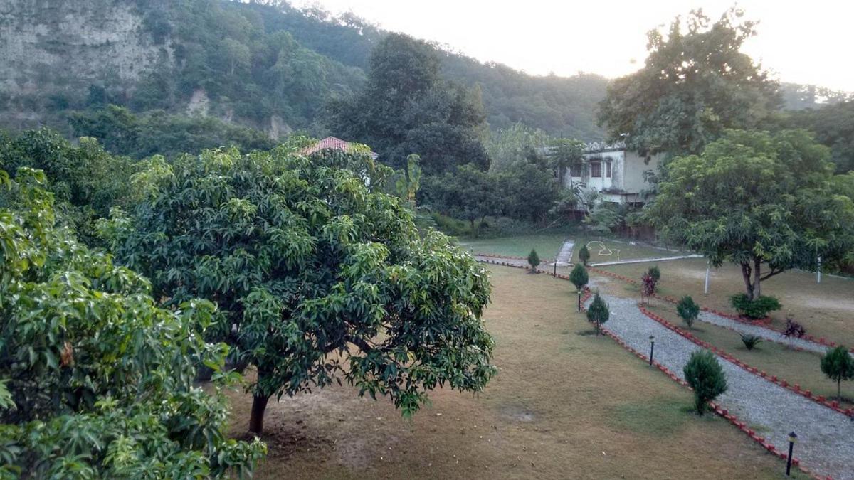 Jim Corbett Resort ラムナガル エクステリア 写真