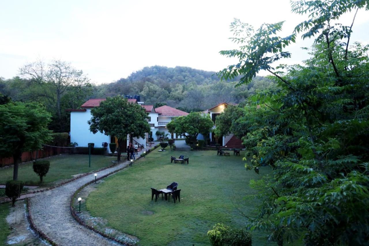 Jim Corbett Resort ラムナガル エクステリア 写真